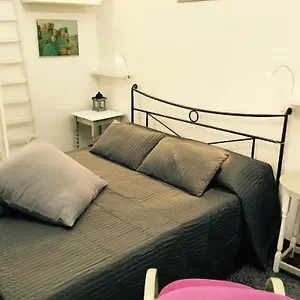https://your-home-in-town.sicilyhotelsitaly.net