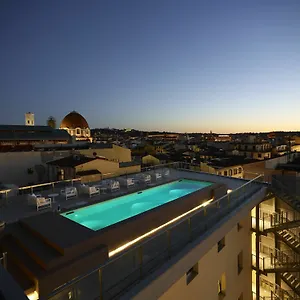 https://glance-hotel-florence.it-tuscanyhotel.com